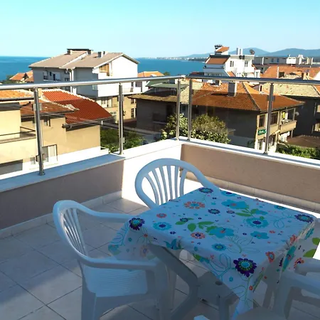 Dobi Guest house Primorsko